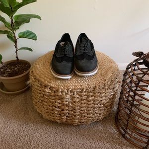 Athletic dockers wingtip